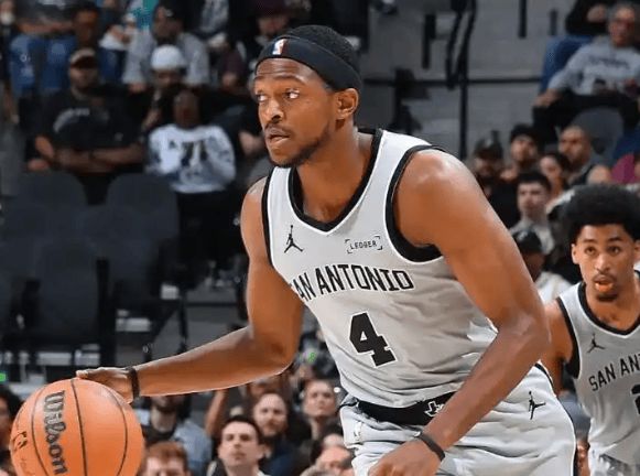 文班亚马MVP争夺陷困境 约基奇亚历山大领跑